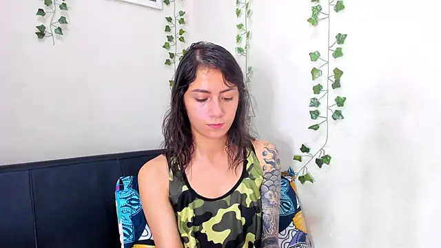 scarlet-jonesx online show from 4, 12, 2024