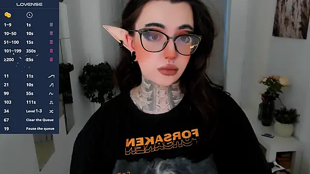 Dixi Pixi  online show from 12, 10, 2025