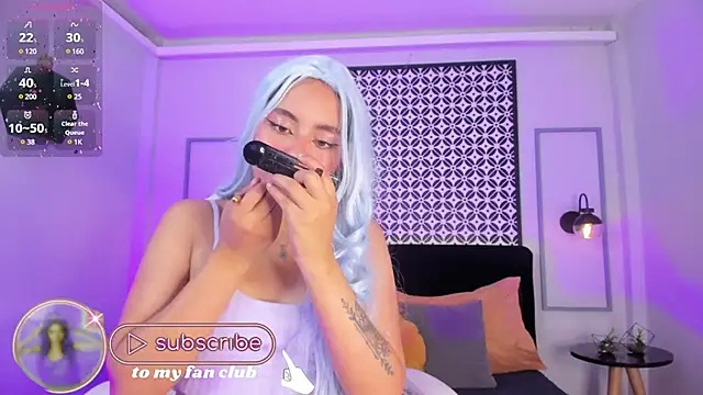 Snapshot of Chloe_fischer_ chatting on 8, 1, 2025 Chloe fischer online show from 8, 1, 2025