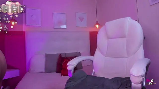 Snapshot of Chloe_fischer_ chatting on 11, 1, 2025 Chloe fischer online show from 11, 1, 2025