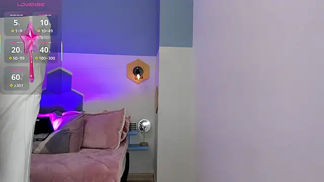 Snapshot of Chloe_fischer_ chatting on 11, 9, 2025 Chloe fischer online show from 11, 9, 2025