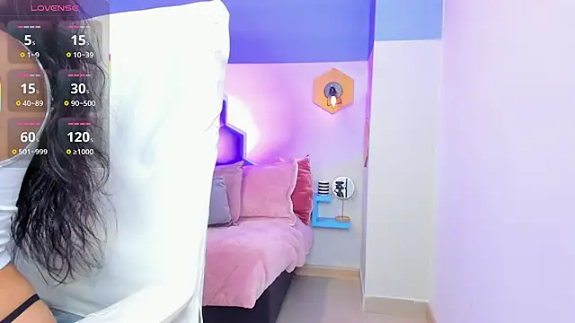 Snapshot of Chloe_fischer_ chatting on 17, 9, 2025 Chloe fischer online show from 17, 9, 2025