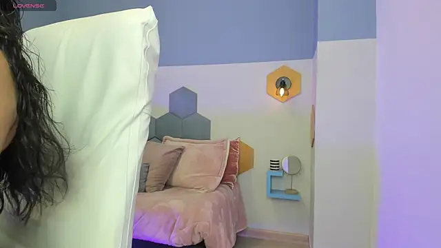 Snapshot of Chloe_fischer_ chatting on 23, 10, 2025 Chloe fischer online show from 23, 10, 2025