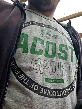 Snapshot of justepourvousbb chatting on 16, 12, 2024 justepourvousbb online show from 16, 12, 2024