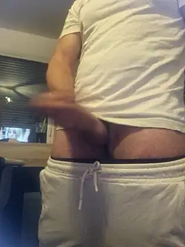 Snapshot of justepourvousbb chatting on 12, 9, 2025 justepourvousbb online show from 12, 9, 2025