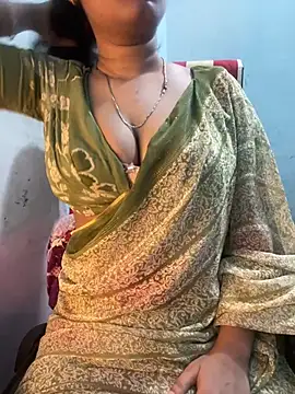 Snapshot of Spicy_sari_girl chatting on 23, 6, 2026 Spicy sari girl online show from 23, 6, 2026