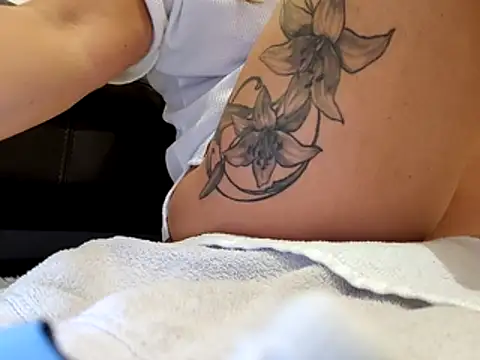 Snapshot of sweethotmilf888 chatting on 9, 11, 2025 sweethotmilf888 online show from 9, 11, 2025