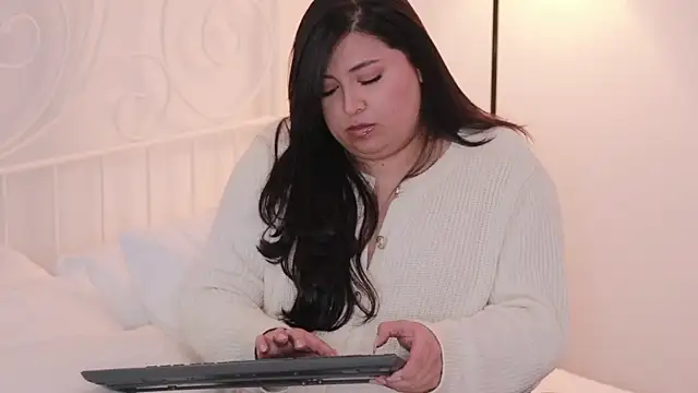 Adia  online show from 13, 2, 2025