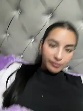 Kimm khalifa online show from 24, 2, 2025