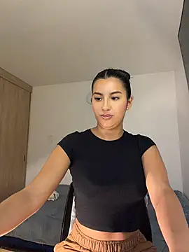 Snapshot of Kimm_khalifa chatting on 3, 6, 2026 Kimm khalifa online show from 3, 6, 2026