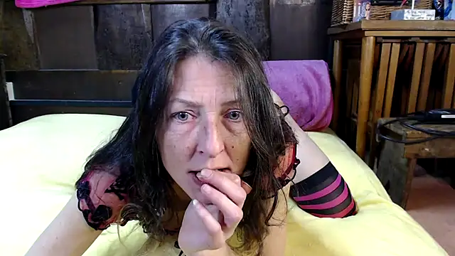 Snapshot of Reprobate4 chatting on 4, 3, 2025 Reprobate4 online show from 4, 3, 2025