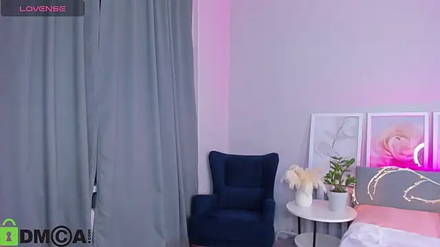 Snapshot of Elis_Fox chatting on 10, 2, 2025 Elis Fox online show from 10, 2, 2025