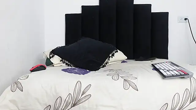 Snapshot of MarcoAlexLatino chatting on 16, 2, 2025 MarcoAlexLatino online show from 16, 2, 2025