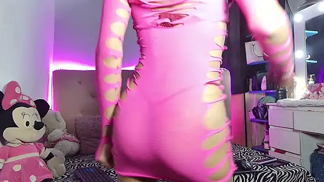 Isis brown7 online show from 14, 12, 2025