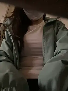 Tuongvy05 online show from 27, 2, 2025