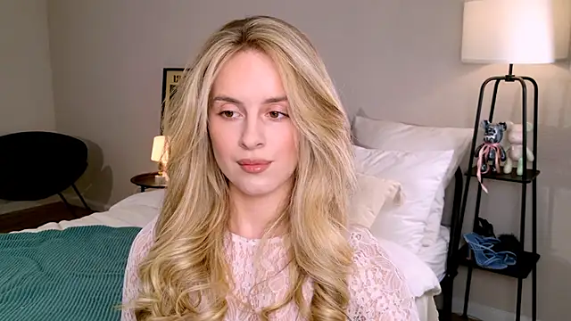 RozzitaBedberry online show from 10, 10, 2025