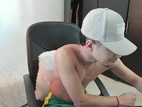 Chandler ken online show from 10, 9, 2025