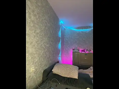 Evaaa Babiesss online show from 19, 4, 2026