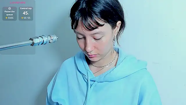 lizzy davis 1 online show from 30, 3, 2026