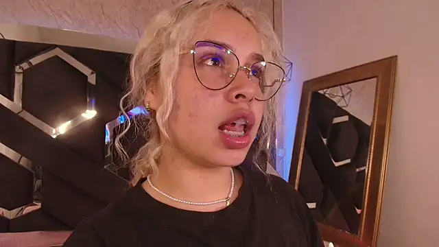 Haelycute online show from 6, 10, 2025