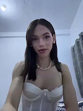 Carlita cute online show from 5, 4, 2026