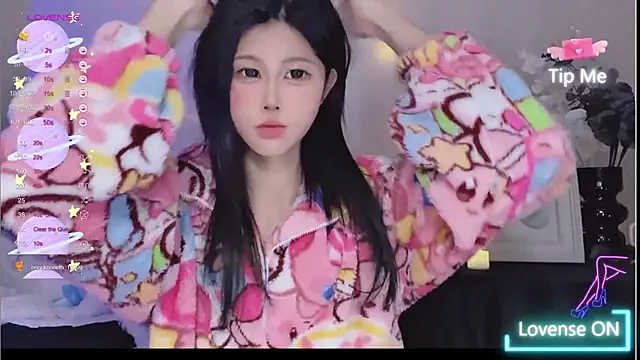 Snapshot of O0_0Q chatting on 25, 12, 2024 O0 0Q online show from 25, 12, 2024