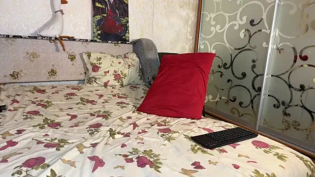 Stick Twlx online show from 3, 10, 2025