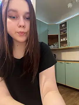 Marylallka5 online show from 8, 2, 2025