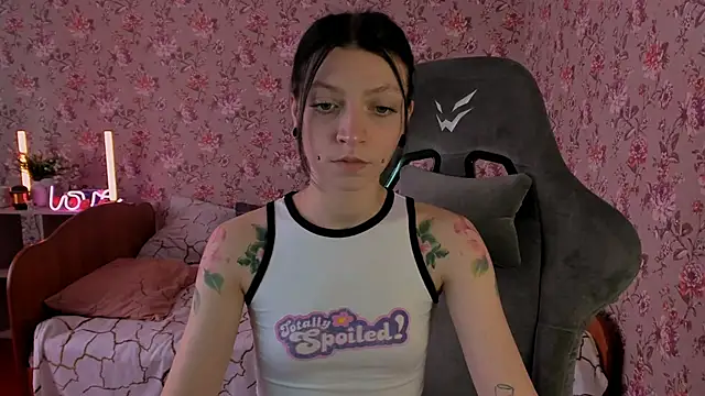 Lolly Haze online show from 25, 11, 2025