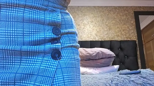 Snapshot of emma_xuee chatting on 17, 10, 2025 emma xuee online show from 17, 10, 2025