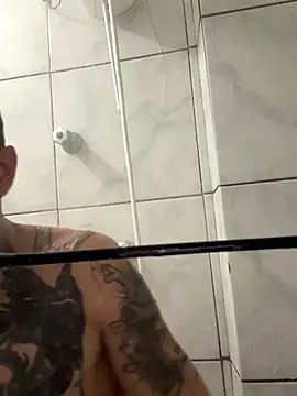 Snapshot of Christopherreis chatting on 5, 11, 2025 Christopherreis online show from 5, 11, 2025