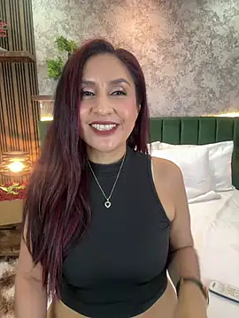 Snapshot of MonicaMoret chatting on 3, 7, 2026 MonicaMoret online show from 3, 7, 2026