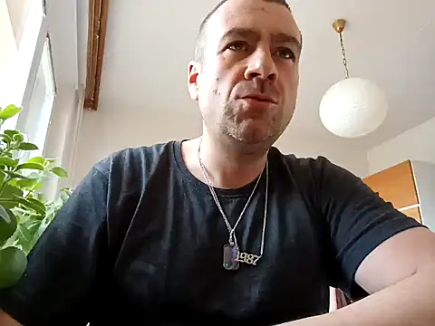 Snapshot of amok0 chatting on 12, 3, 2025 amok0 online show from 12, 3, 2025