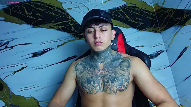 Kevin22 222 online show from 28, 2, 2025