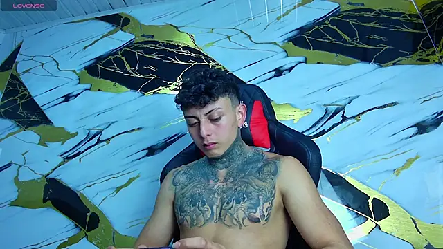 Kevin22 222 online show from 20, 3, 2025