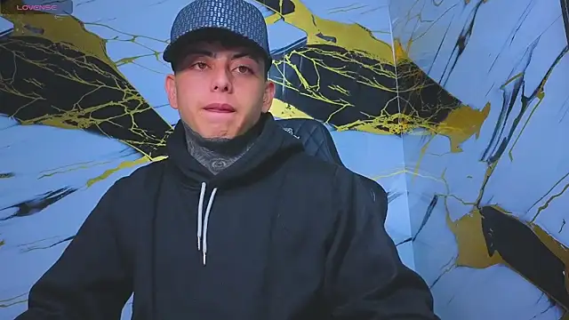 Kevin22 222 online show from 25, 10, 2025