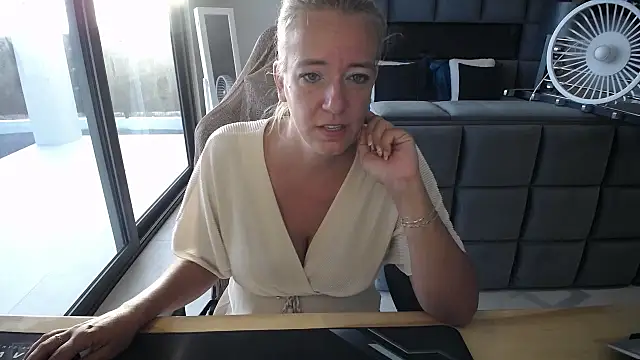 Wendysexyx online show from 6, 3, 2026