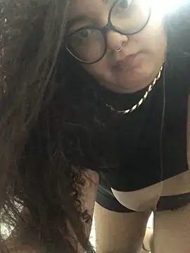 luadesnuda online show from 25, 1, 2025