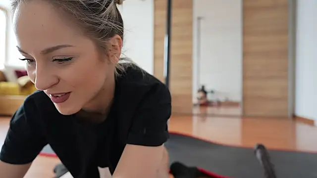 missdaisydiamond777 online show from 21, 2, 2025