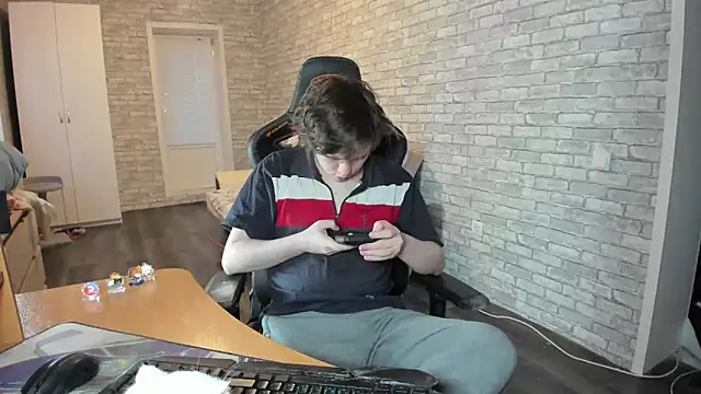 iliaskrislove online show from 23, 3, 2025