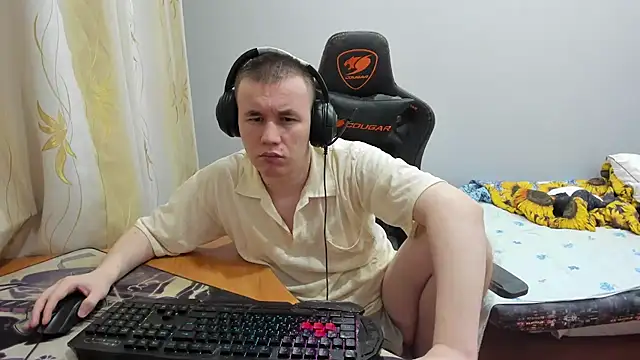 iliaskrislove online show from 4, 10, 2025