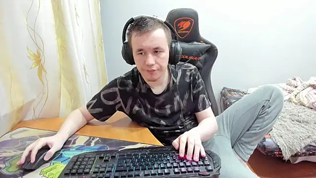 iliaskrislove online show from 6, 11, 2025