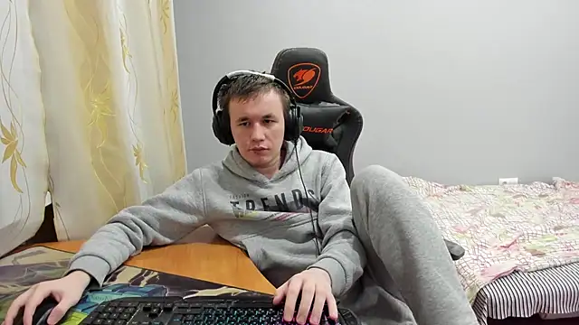 iliaskrislove online show from 2, 12, 2025