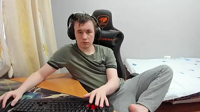 iliaskrislove online show from 8, 1, 2026