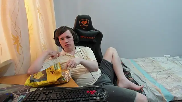 iliaskrislove online show from 12, 3, 2026