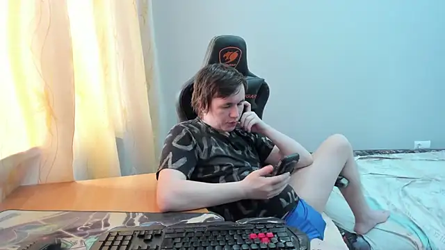 iliaskrislove online show from 3, 4, 2026