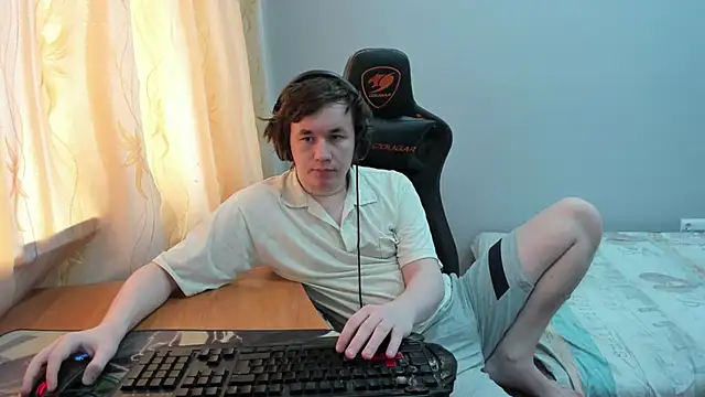 iliaskrislove online show from 19, 4, 2026