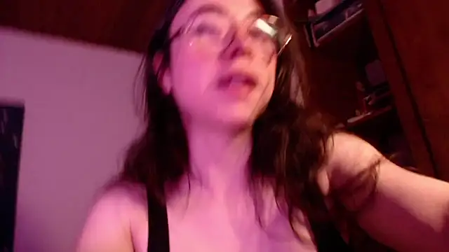 Snapshot of emily_pearl_ chatting on 12, 1, 2026 emily pearl online show from 12, 1, 2026