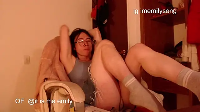 Snapshot of emily_pearl_ chatting on 20, 2, 2026 emily pearl online show from 20, 2, 2026