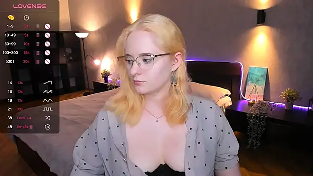 Aemilia  online show from 24, 1, 2025